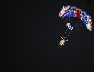 Salto de Paraquedas, Cerimônia de abertura  (Foto: Agência AFP)