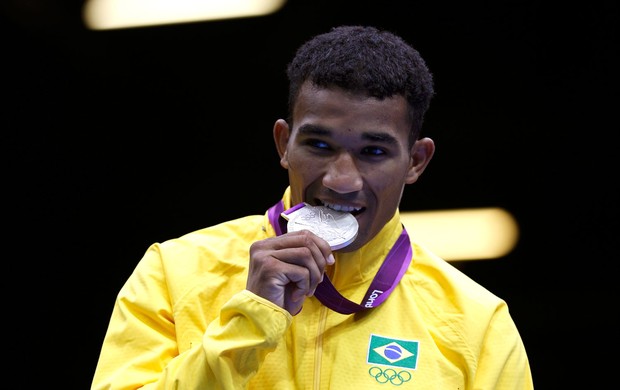 Esquiva Falcão medalha de prata (Foto: Reuters)