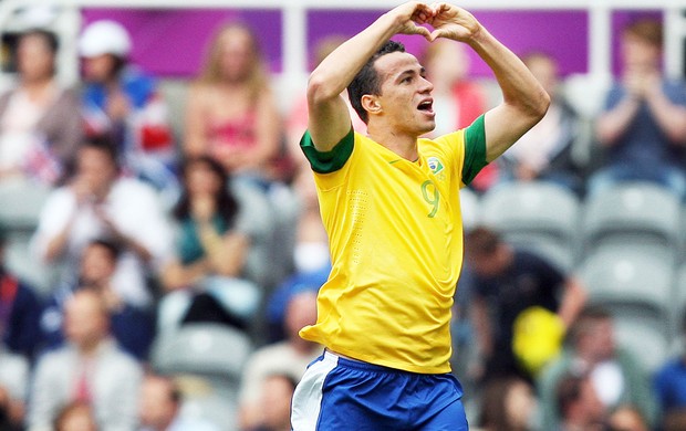 comemoração Leandro Damião, Brasil e Honduras, Futebol (Foto: Agência AP)