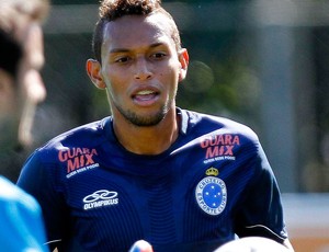 gilson cruzeiro treino (Foto: Washington Alves / Vipcomm)