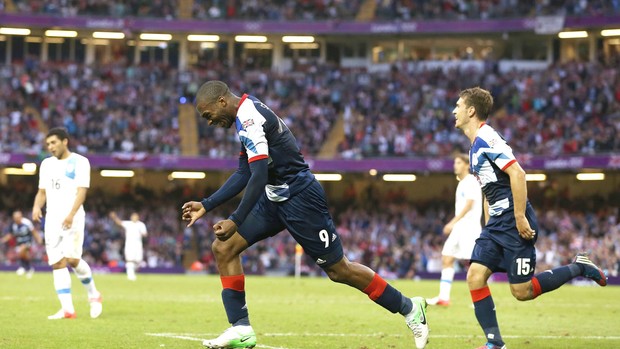 Comemoração Daniel Sturridge da grã Betanha contra o Uruguai (Foto: Getty Images)