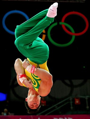  ginasta Sergio Sasaki na final da ginástica artística olimpíadas Londres 2012 (Foto: Getty Images)