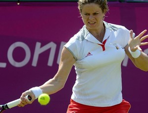 Ex-número 1 do mundo, Clijsters repetiu o placar de 2 sets a 0 em sua segunda partida (Foto: EFE)