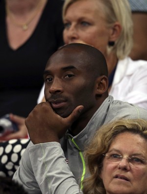 Kobe acompanhou a vitória dos EUA sobre o Brasil no vôlei feminino (Foto:  REUTERS/Ivan Alvarado)