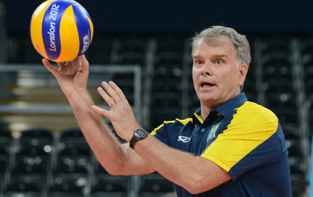 Bernardinho vôlei Basil x Tunísia (Foto: AFP)