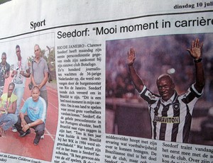 Jornal, Seedorf, Suriname (Foto: Janir Júnior / Globoesporte.com)