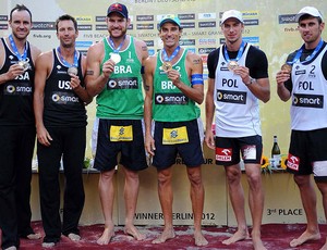 Alison e Emanuel Vôlei de Praia (Foto: Divulgação / FIVB)