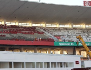 Obras no Beira-Rio (Foto: Diego Guichard / GLOBOESPORTE.COM)