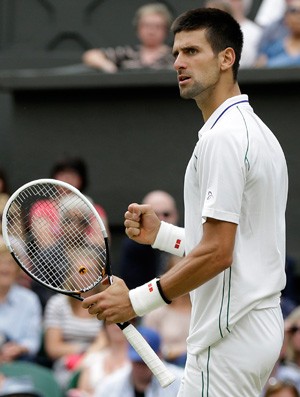 Novak Djokovic tênis Wimbledon 3r (Foto: AP)