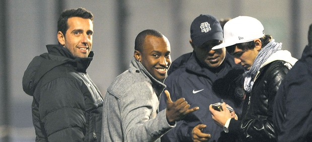 Thiaguinho no treino do Corinthians na Argentina (Foto: Marcos Ribolli / Globoesporte.com)