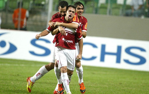 Boiadeiro, América-MG x Bragantino (Foto: Paulo Fonseca / Agência Estado)