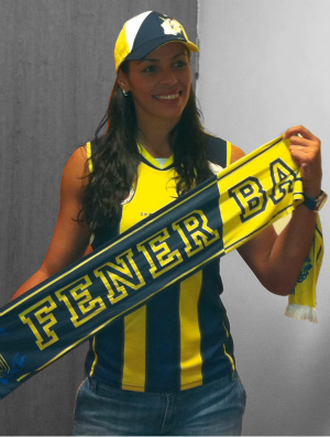 Paula Pequeno vôlei Fenerbahçe (Foto: Divulgação)