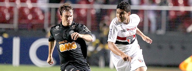 Casemiro do São Paulo na partida contra o Coritiba (Foto: Wander Roberto / Vipcomm)