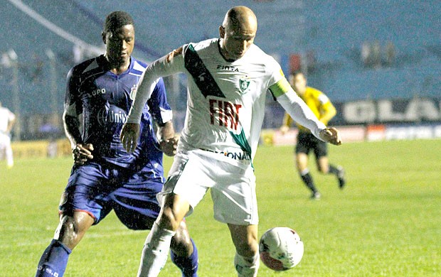 Fábio Junior na partida do América-Mg contra o São Caetano (Foto: Ale Vianna / Ag. Estado)