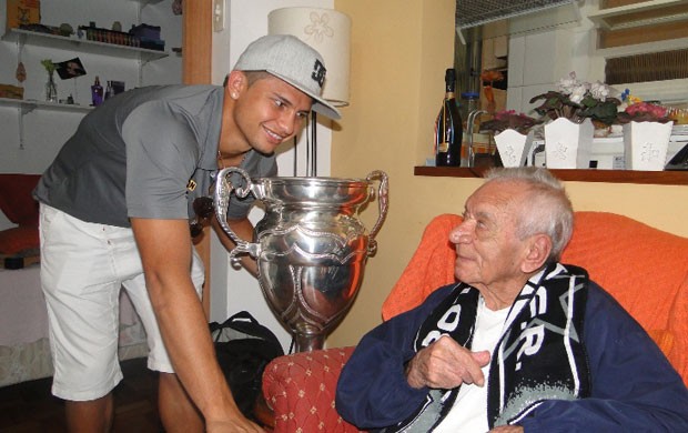 Elkeson Nilton Santos Botafogo (Foto: Divulgação)