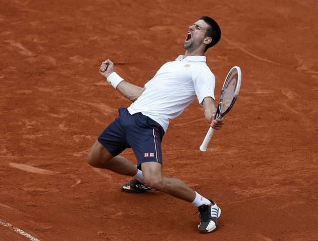 Novak Djokovic tênis Roland Garros quartas (Foto: Reuters)