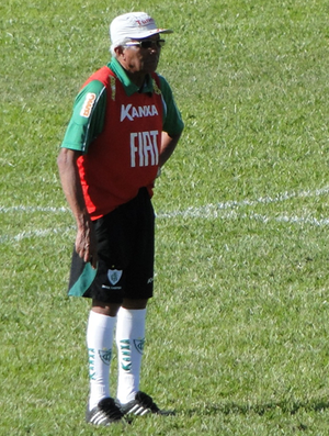 Givanildo Oliveira, técnico do América-MG (Foto: Leonardo Simonini/Globoesporte.com)