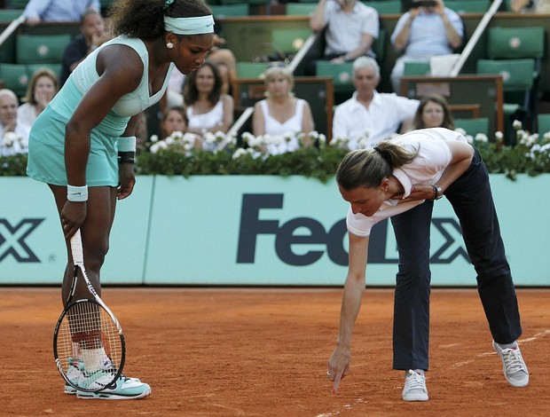 Serena Williams Roland Garros tênis estreia Eva Asderaki (Foto: Reuters)