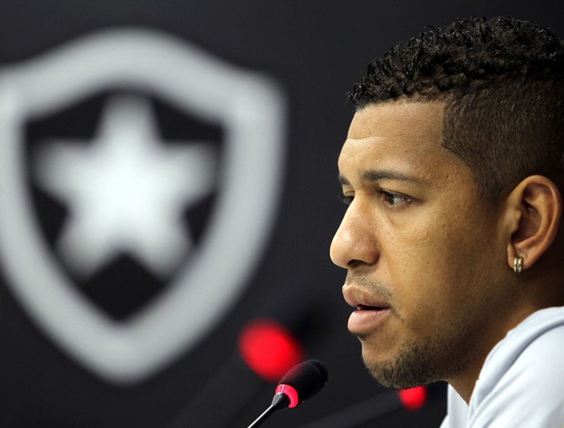 Antônio Carlos coletiva Botafogo (Foto: Alexandre Cassiano / Agência O Globo)