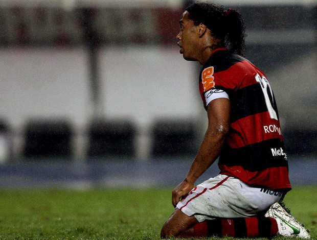Ronaldinho gaúcho flamengo vasco (Foto: Marcos de Paula / Agência Estado)