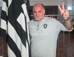 Mauricio Assumpção botafogo (Foto: Thiago Fernandes/Globoesporte.com)