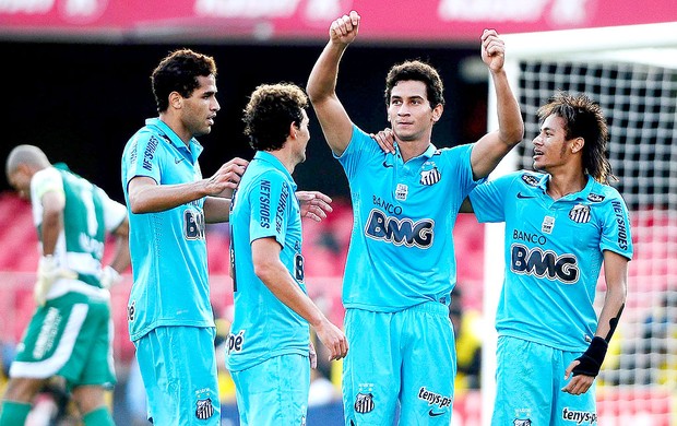 Ganso comemora gol do Santos contra o Guarani (Foto: Marcos Ribolli / Globoesporte.com)