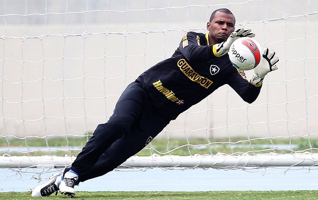 Jefferson no treino do Botafogo (Foto: Alexandre Cassiano / Ag. O Globo)