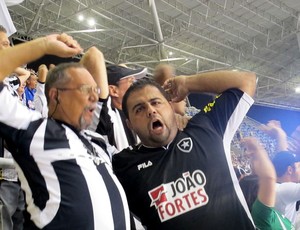 torcida botafogo seminifinal taça rio (Foto: Marcelo Baltar / Globoesporte.com)