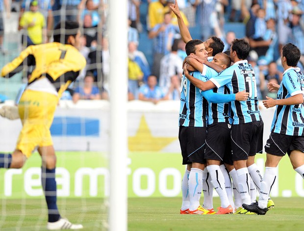 André lima grêmio gol canoas (Foto: Edu Andrade / Agência Estado)