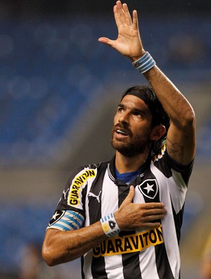 Loco abreu botafogo gol bangu semifinal taça rio (Foto: Bruno Gonzalez / O Globo)