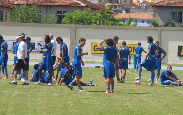 Jogadores Botafogo reunidos treino (Foto: André Casado / Globoesporte.com)