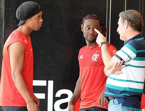 Ronaldinho e Vagner Love (Foto: Fla Imagem)