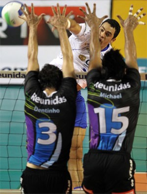 Vôlei Futuro x Rio de janeiro (Foto: Gaspar Nóbrega / Inovafoto  )