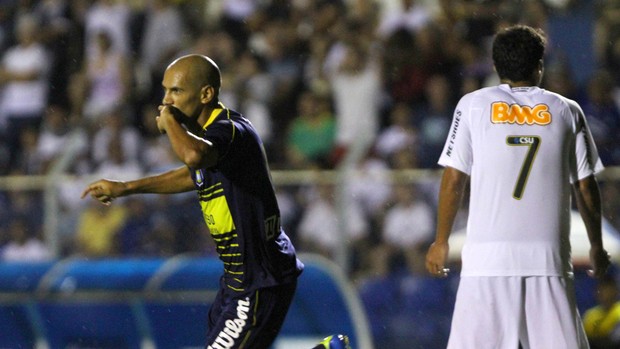 Gol São Caetano x Santos (Foto: Roberto Vazquez / Futura Press)