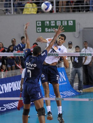 wallace minas x cruzeiro vôlei (Foto: Douglas Magno/VIPCOMM )