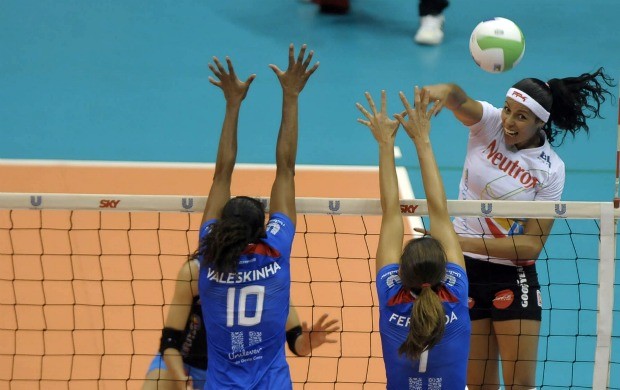 Paula Pequeno, Rio de Janeiro x Vôlei Futuro (Foto: Alexandre Loureiro/VIPCOMM)