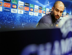 Josep Guardiola coletiva técnico Barcelona (Foto: AP)