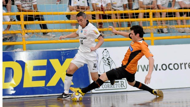 Carlos Barbosa vence o Corinthians pela Taça Brasil de Futsal (Foto: Luciano Bergamaschi/Divulgação)