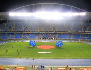 torcida do Flamengo no Engenhão para o jogo contra o Emelec (Foto: Richard Souza / GLOBOESPORTE.COM)