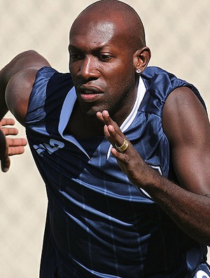 somália botafogo treino (Foto: Satiro Sodré / AGIF)