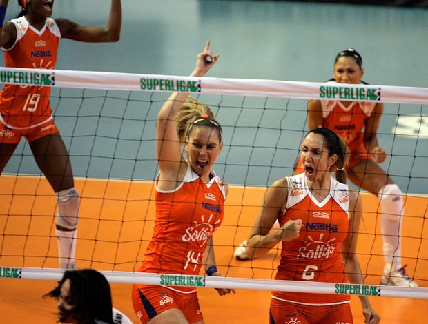 vôlei fabíola e thaisa Osasco minas superliga  (Foto: Fabio Rubinato / AGF / Divulgação)