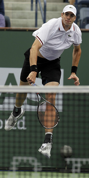 John Isner tênis Indian Wells quartas (Foto: AP)