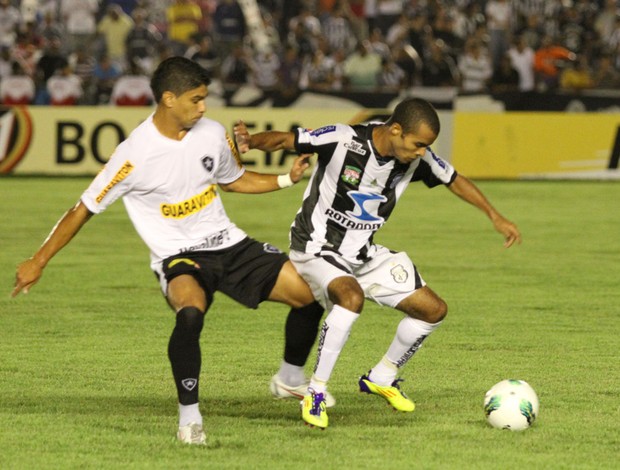 Treze-PB x Botafogo (Foto: Francisco França / Jornal da Paraíba)