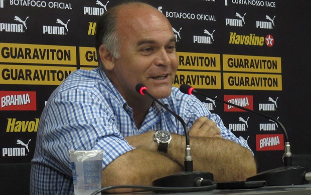 Presidente Mauricio Assumpção (Foto: André Casado / Globoesporte.com)