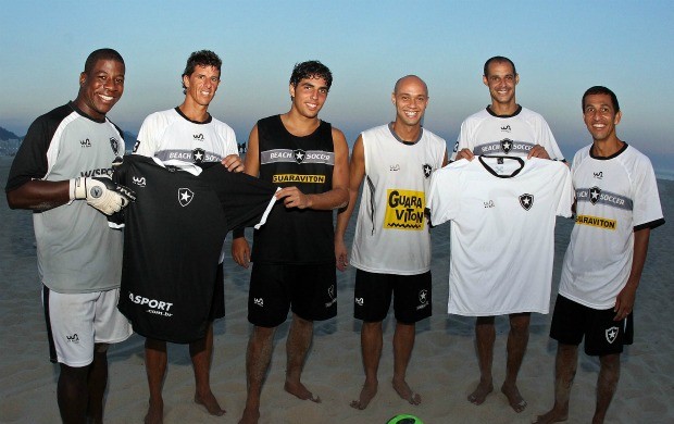 Madjer Pampero Botafogo futebol de areia (Foto: Clique na imagem para fazer o Donwload... Fernando Soutello/AGIF)