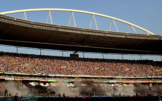 torcida do Botafogo no Engenhão (Foto: Alexandre Cassiano / Agência O Globo)