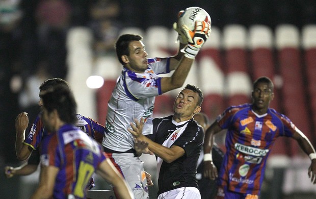 Vasco x Bonsucesso (Foto: Alexandre Cassiano / Agência O Globo)