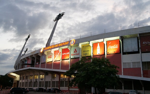 Beira-Rio em obras (Foto: Diego Guichard/GLOBOESPORTE.COM)