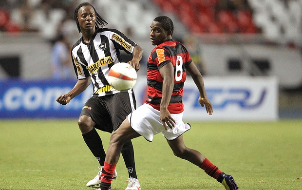 Andrezinho na partida do Botafogo contra o Flamengo (Foto: Satiro Sodré / Divulgação Agif)