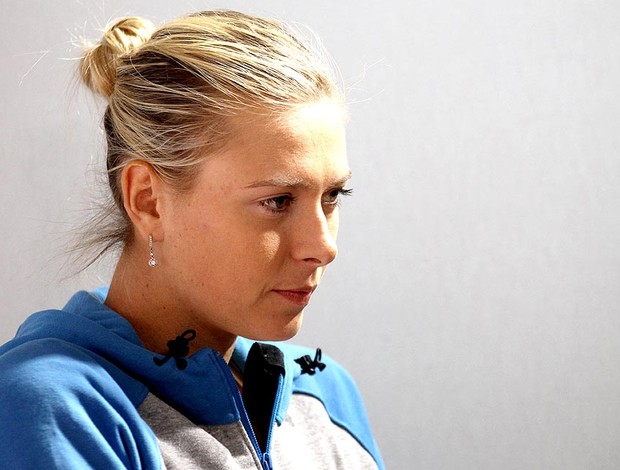 Maria Sharapova durante coletiva em Paris (Foto: AFP)